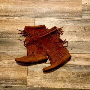 Women’s fringe 3 tier boots— great shape! Make an offer!